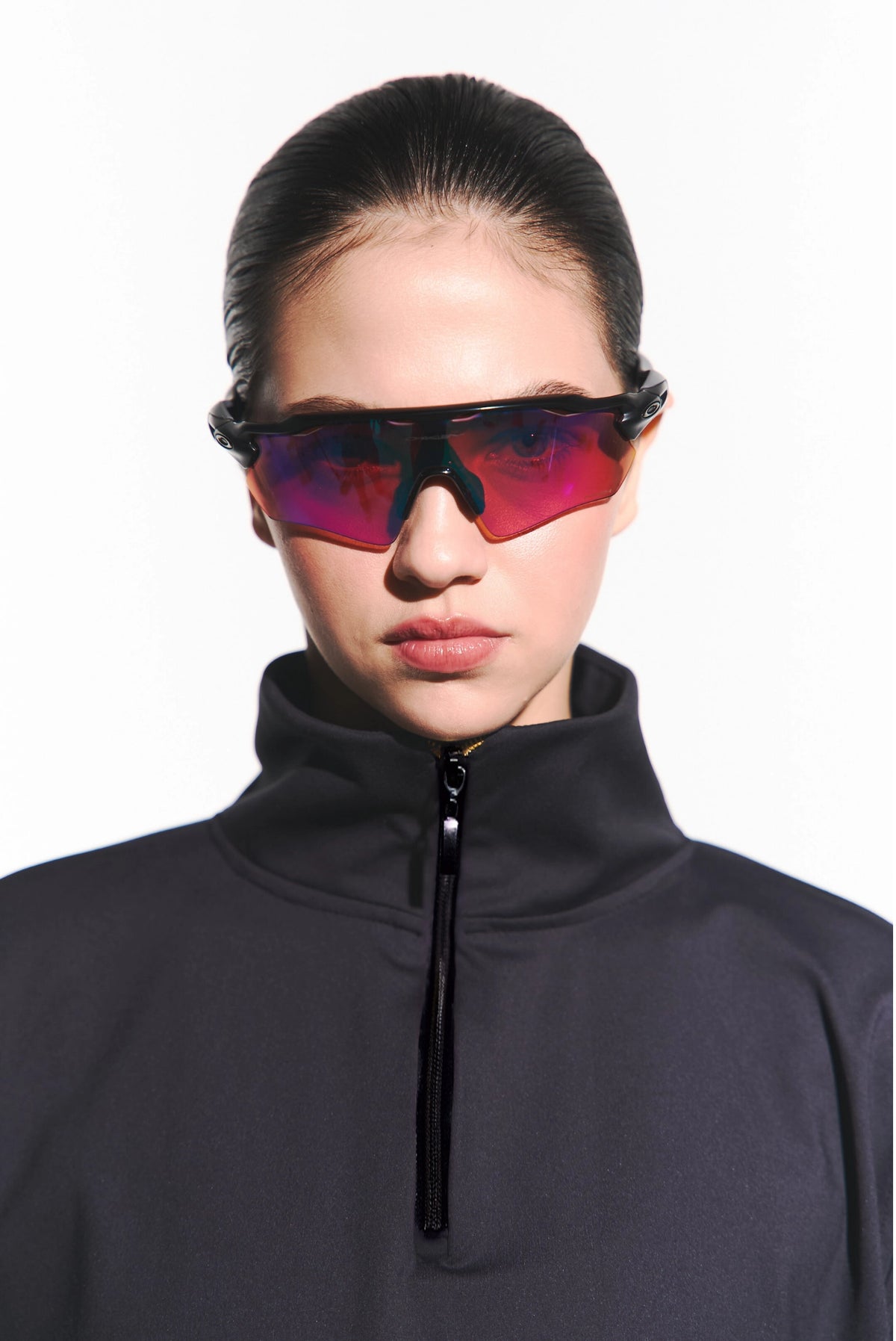 Black Inhale Zipped - Sweater