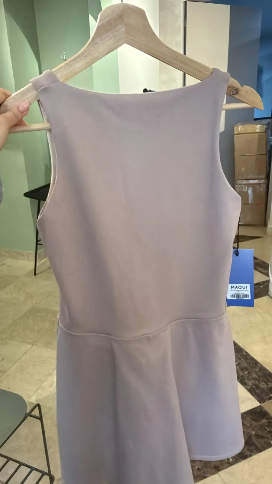 Mini dress deportivo lila con falda con vuelo