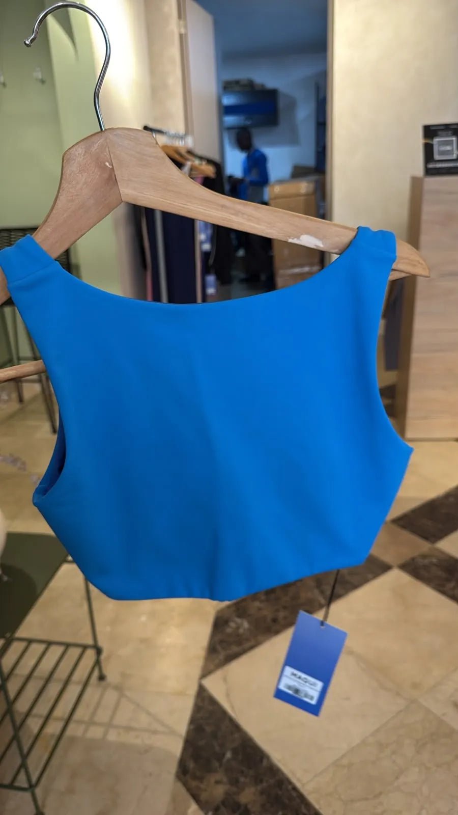 Sports bra azul turquesa de escote redondo